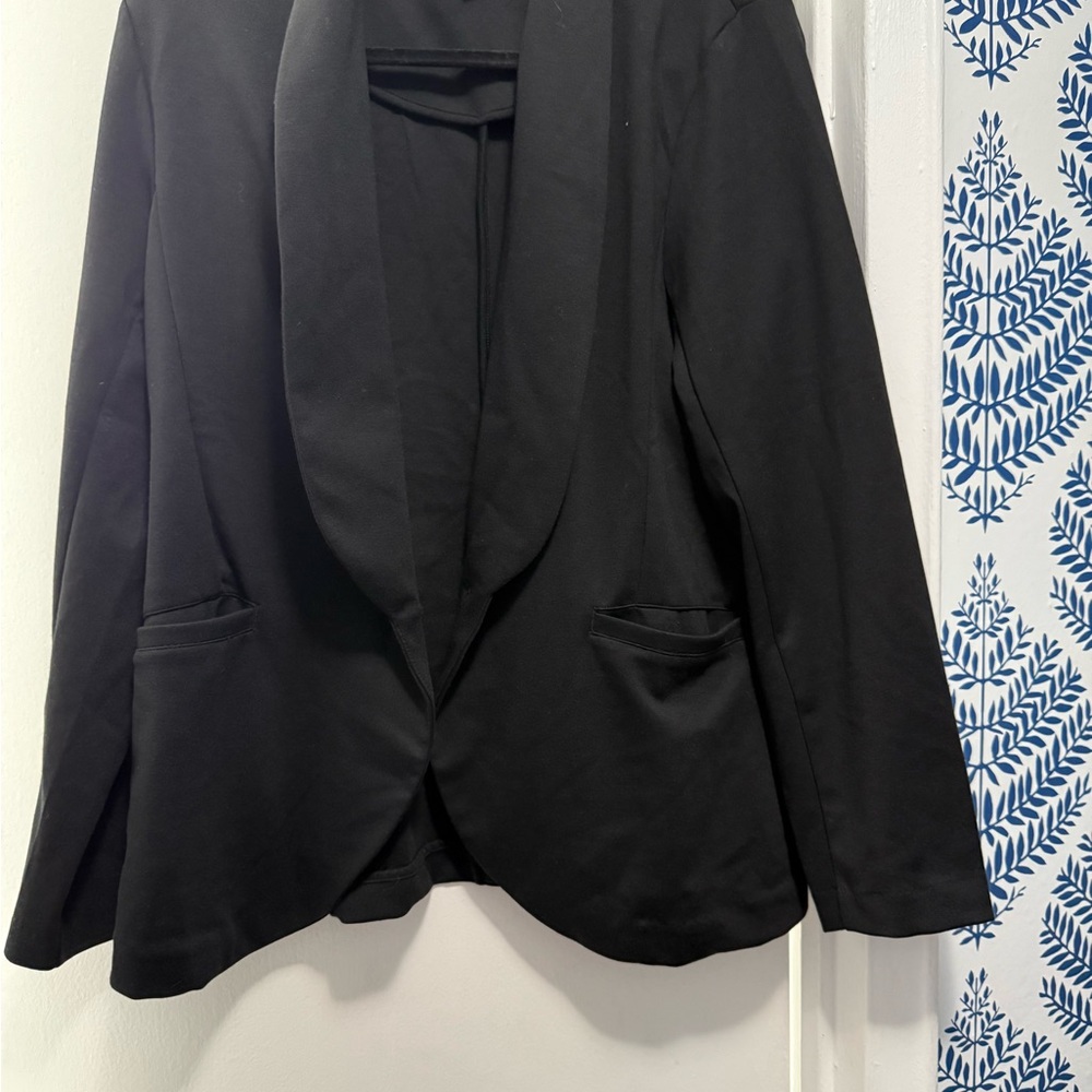 Soft black blazer
